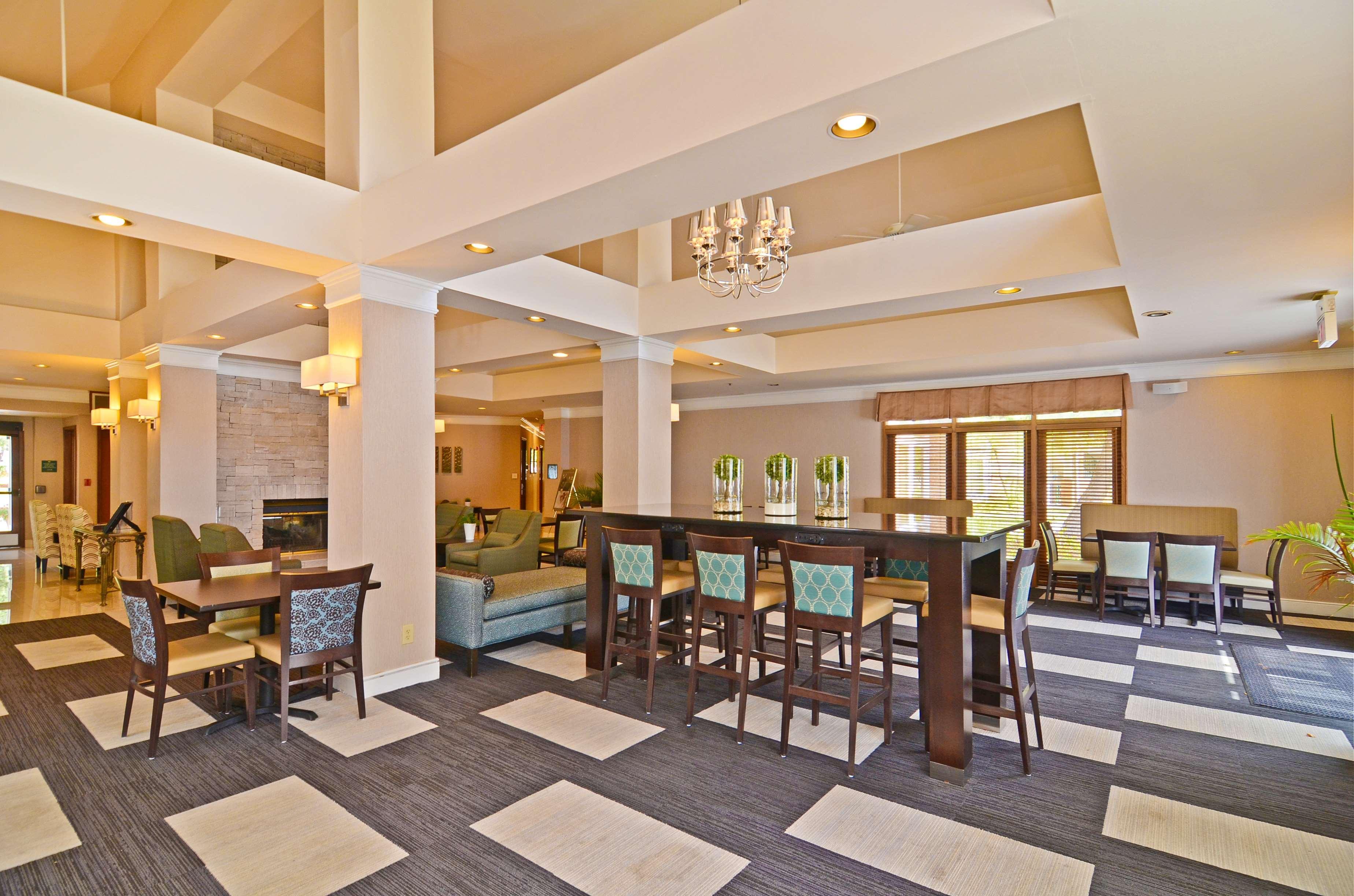 Homewood Suites By Hilton Chicago - Шаумбург Екстер'єр фото