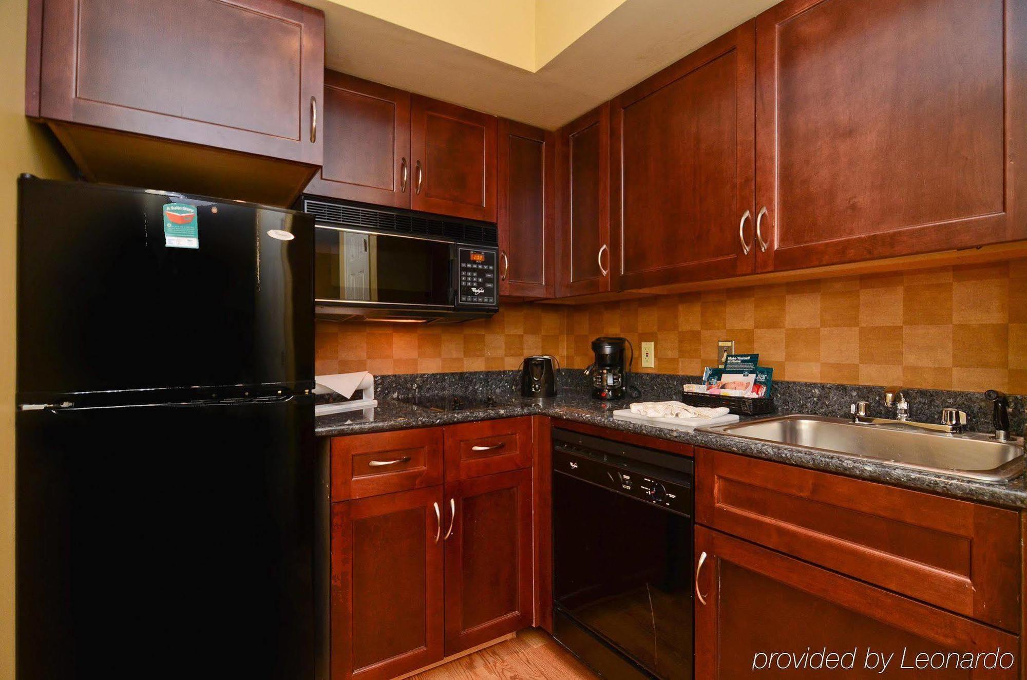 Homewood Suites By Hilton Chicago - Шаумбург Екстер'єр фото